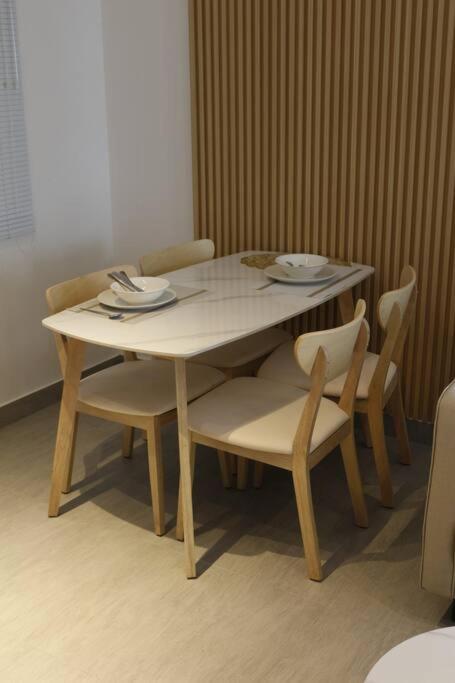 Chic & Cozy Suite Sunsuria Forum Shah Alam By LuxPropMy photo 3