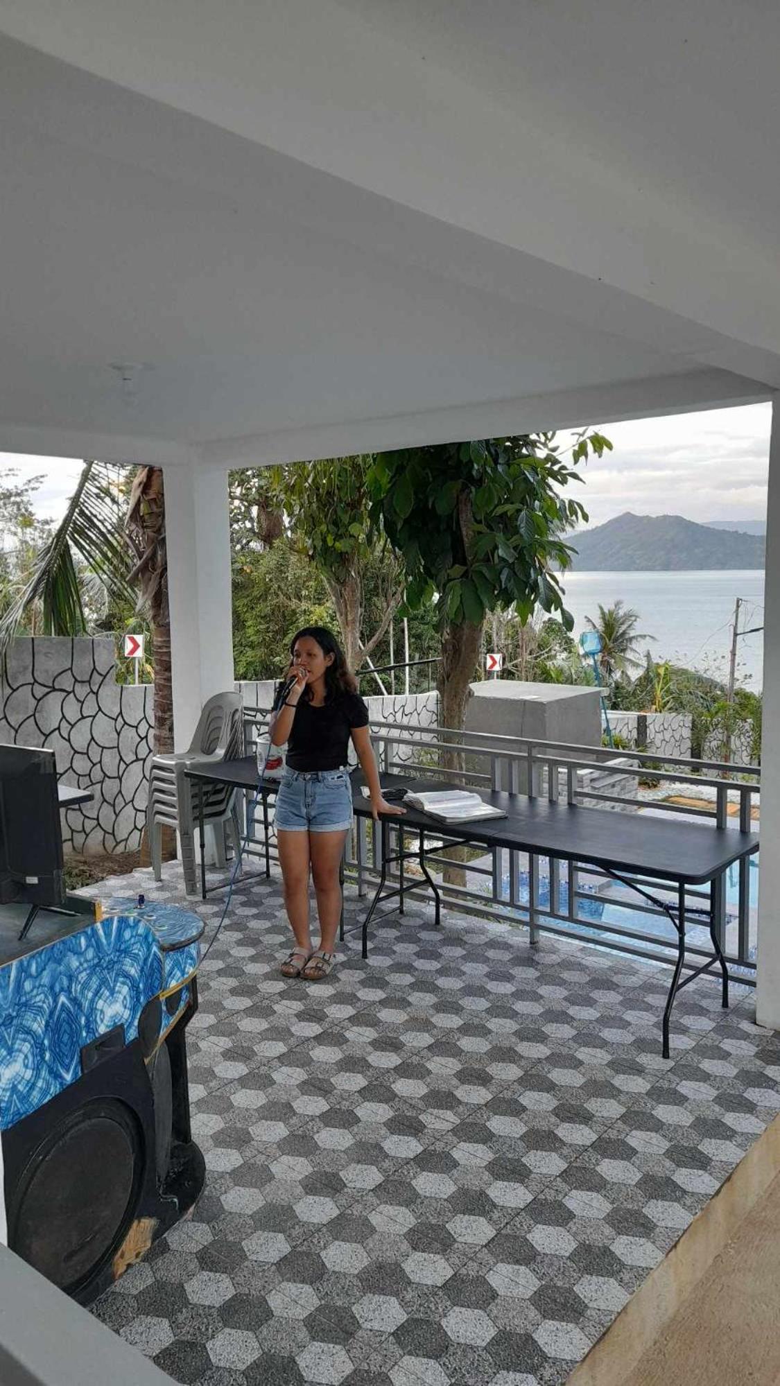 Continos Place
