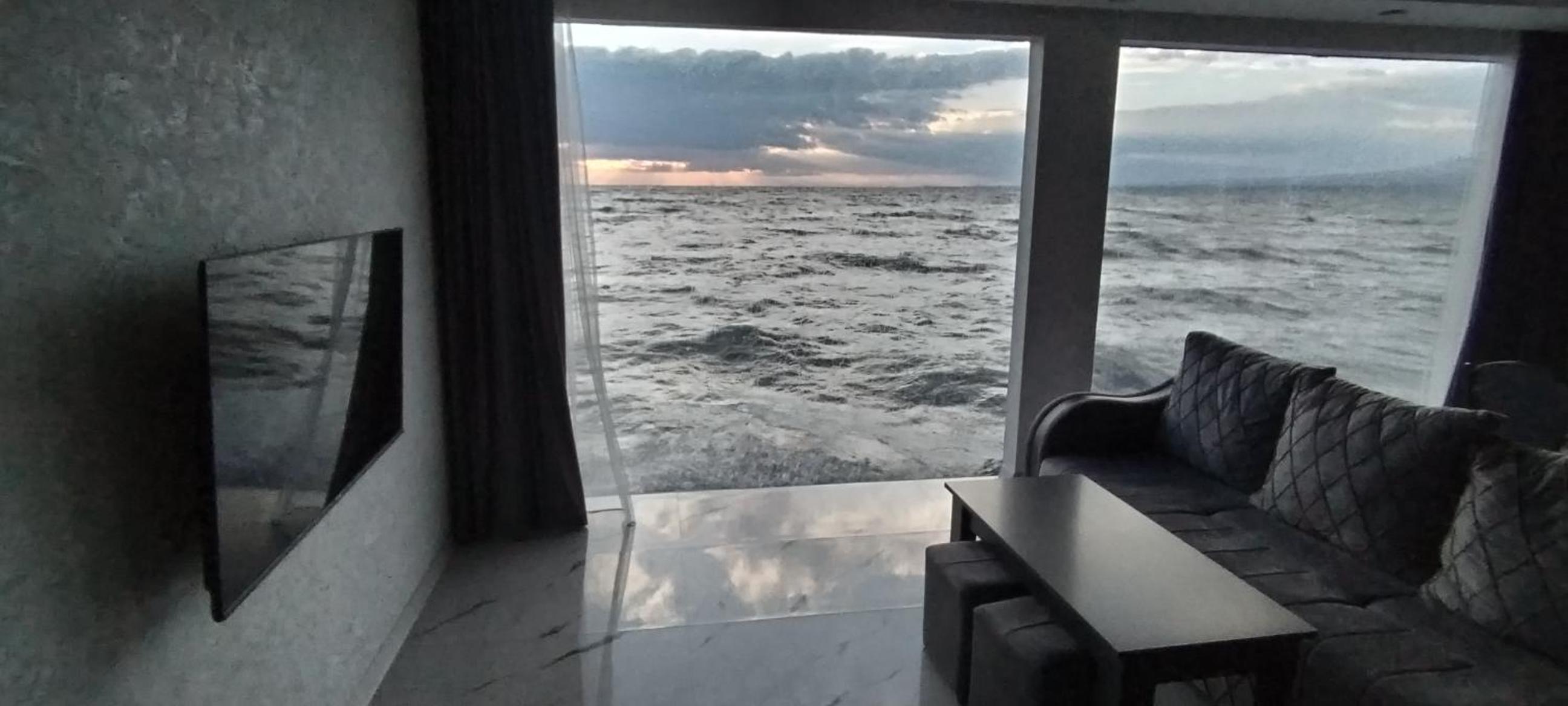 Pearl sevan