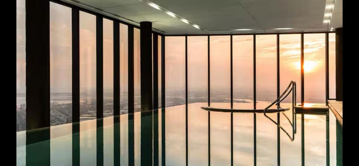 Prima Pearl - Two Neighbouring Apartments 6-Bedrooms