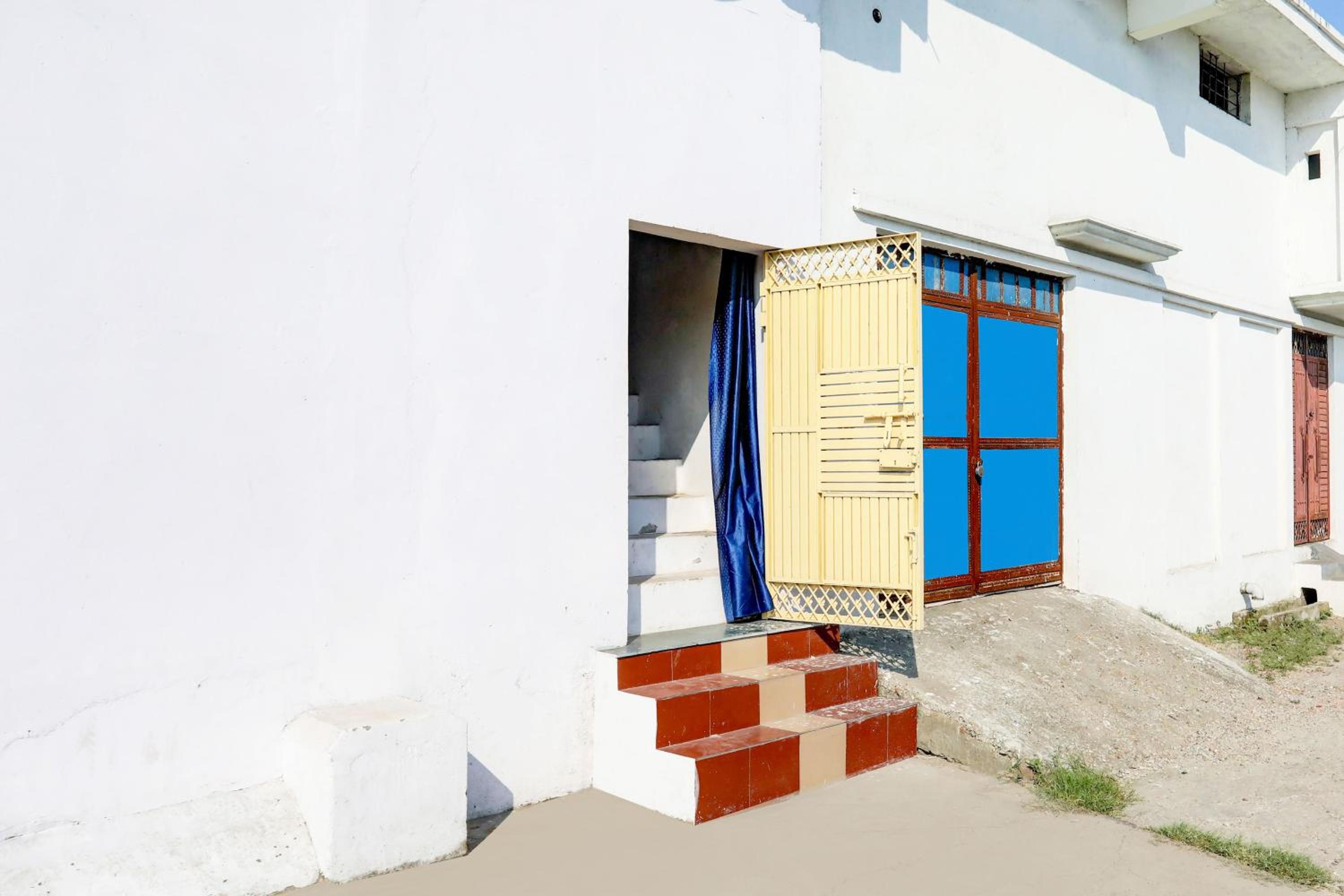 Hotel O Golden Guest House