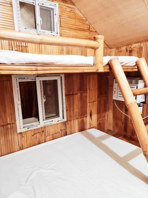 Balai Elmienna - solar powered farm house with pool