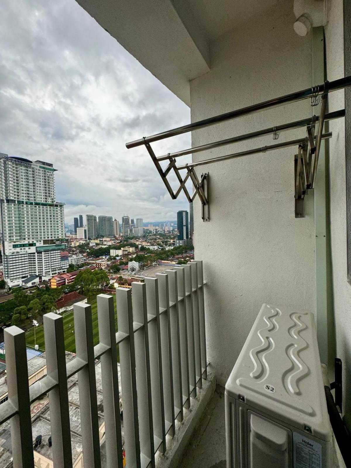 The Colony By KLCC Infinity Pool