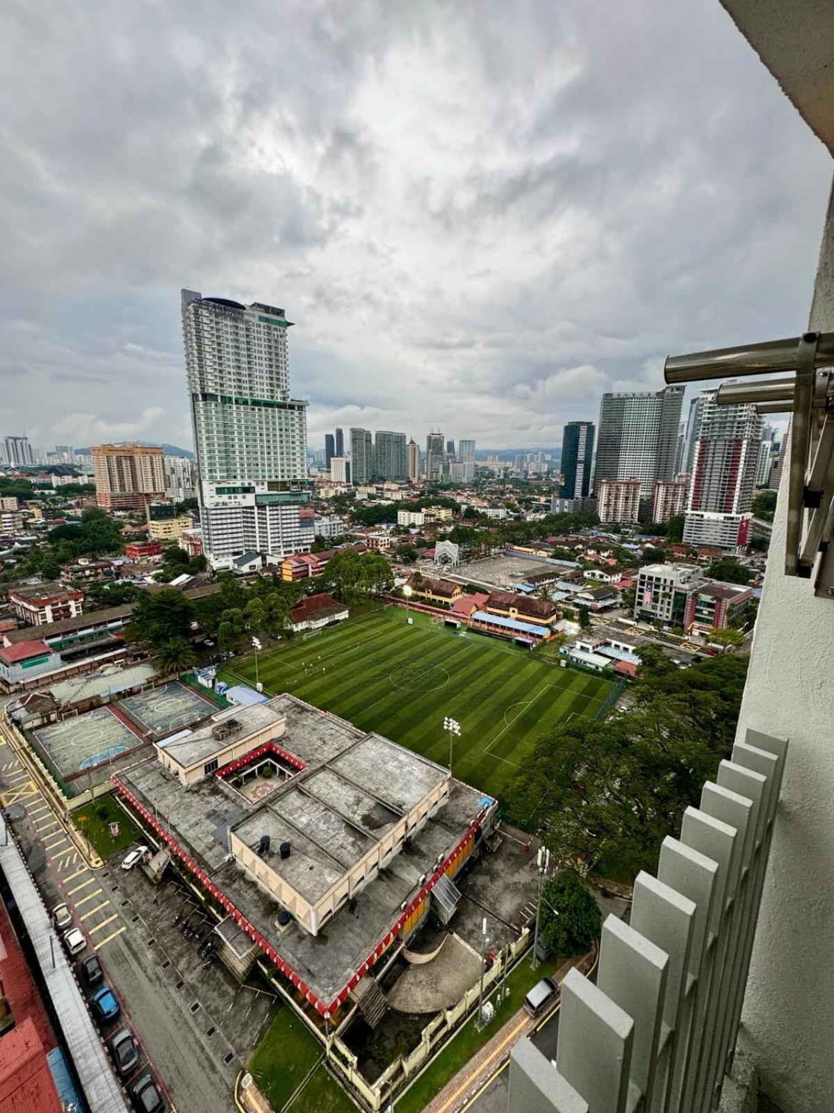 The Colony By KLCC Infinity Pool