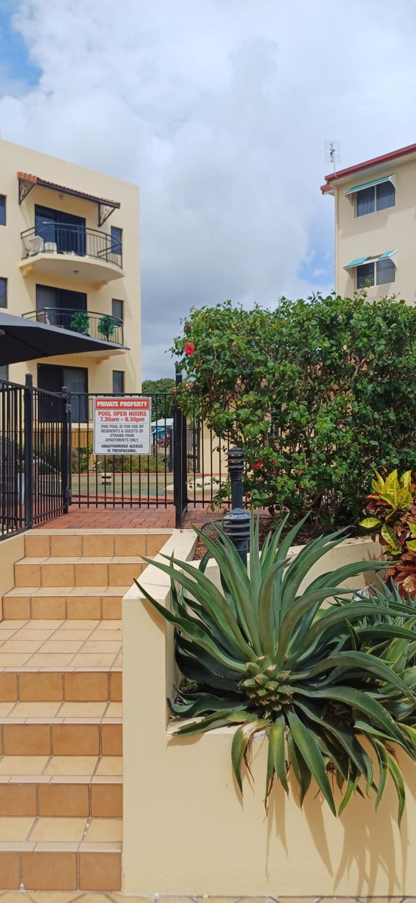 Dream stay on the Strand, one bedroom apartment on the third floor