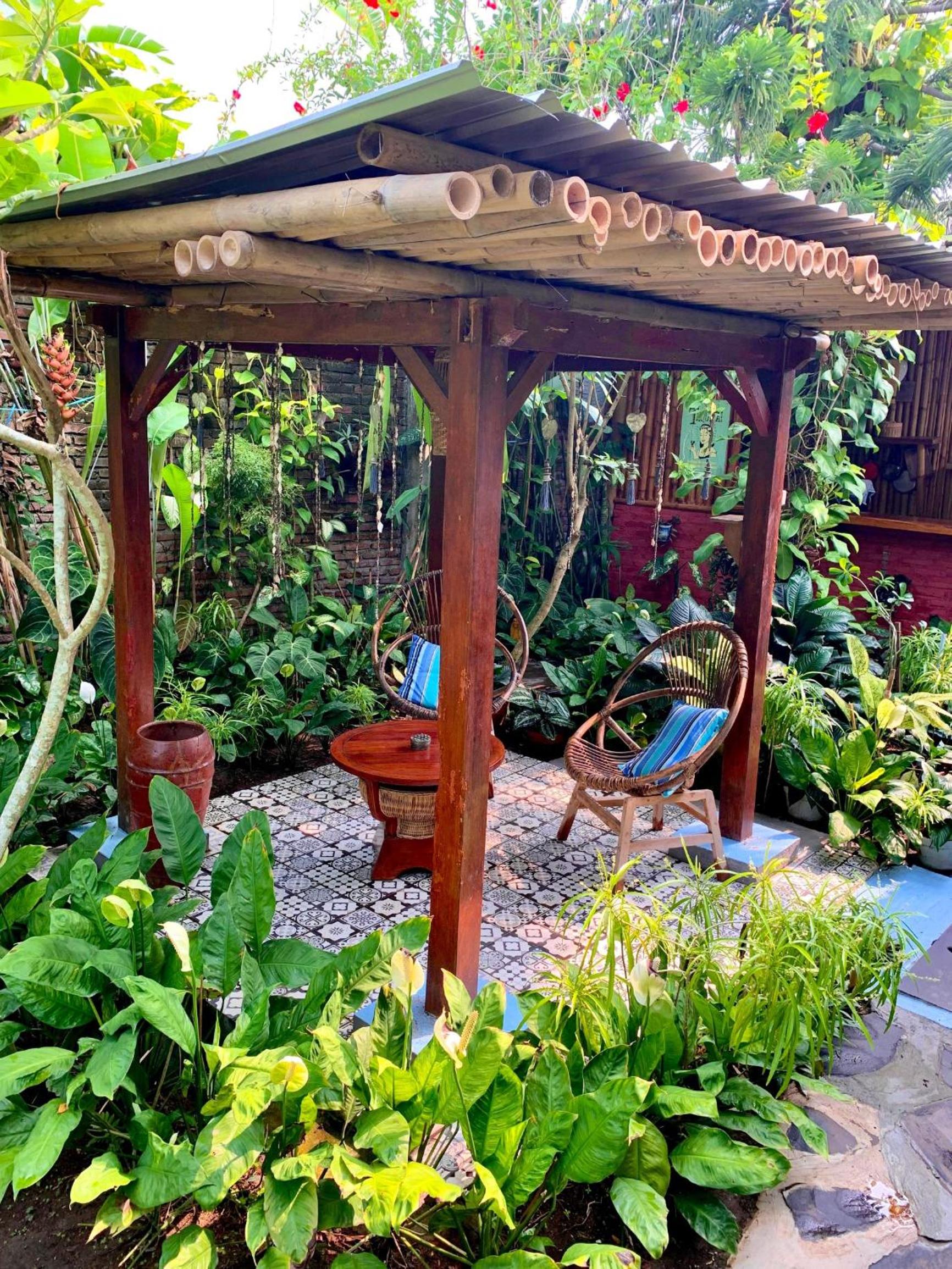 Frangipani garden villa, Senggigi - 6