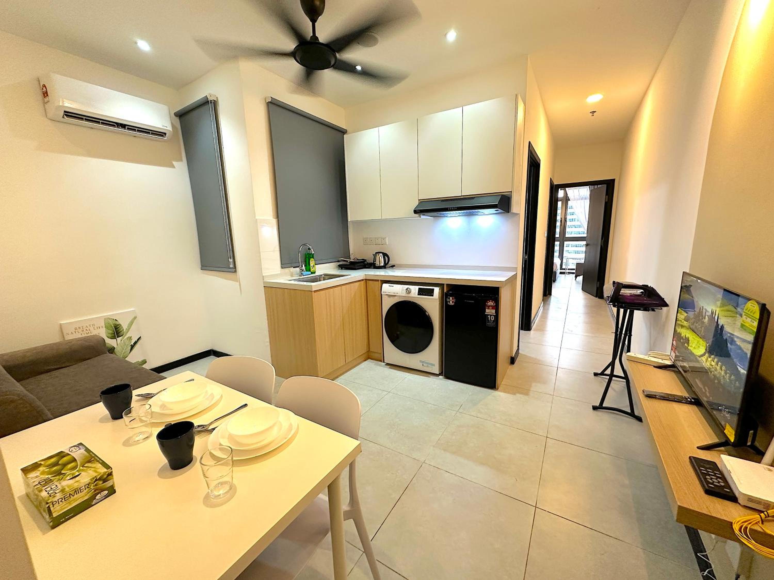 Neu Suites By Serenity Homes Near Gleneagles, KLCC & LRT photo 5