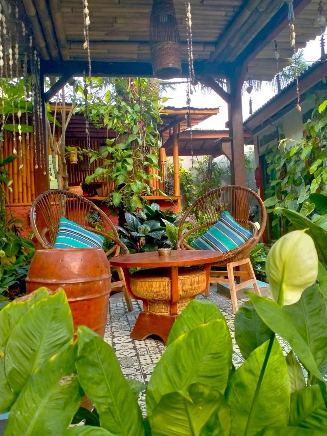 Frangipani garden villa, Senggigi - 19