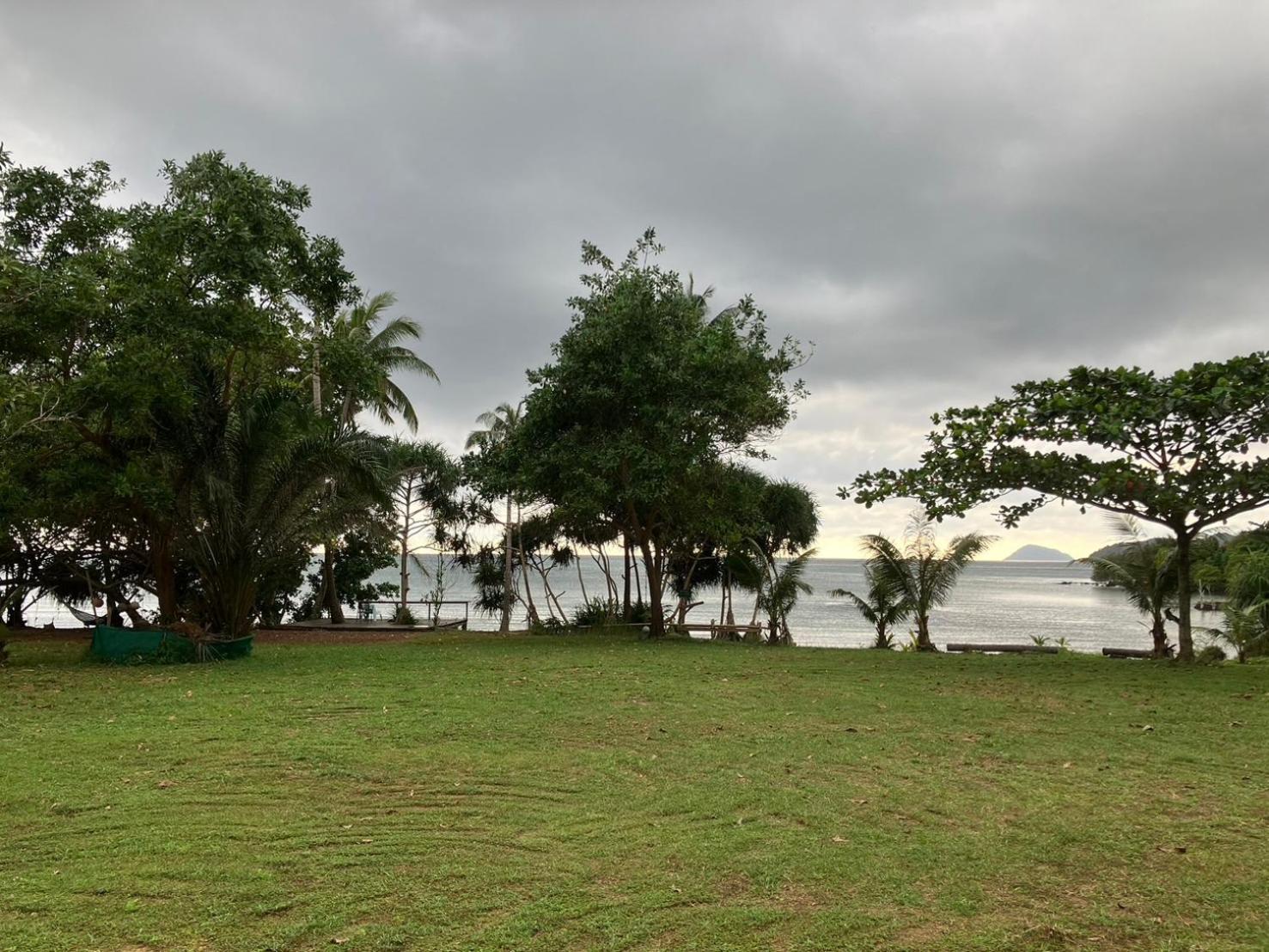 Naivacha Tent Koh Mak