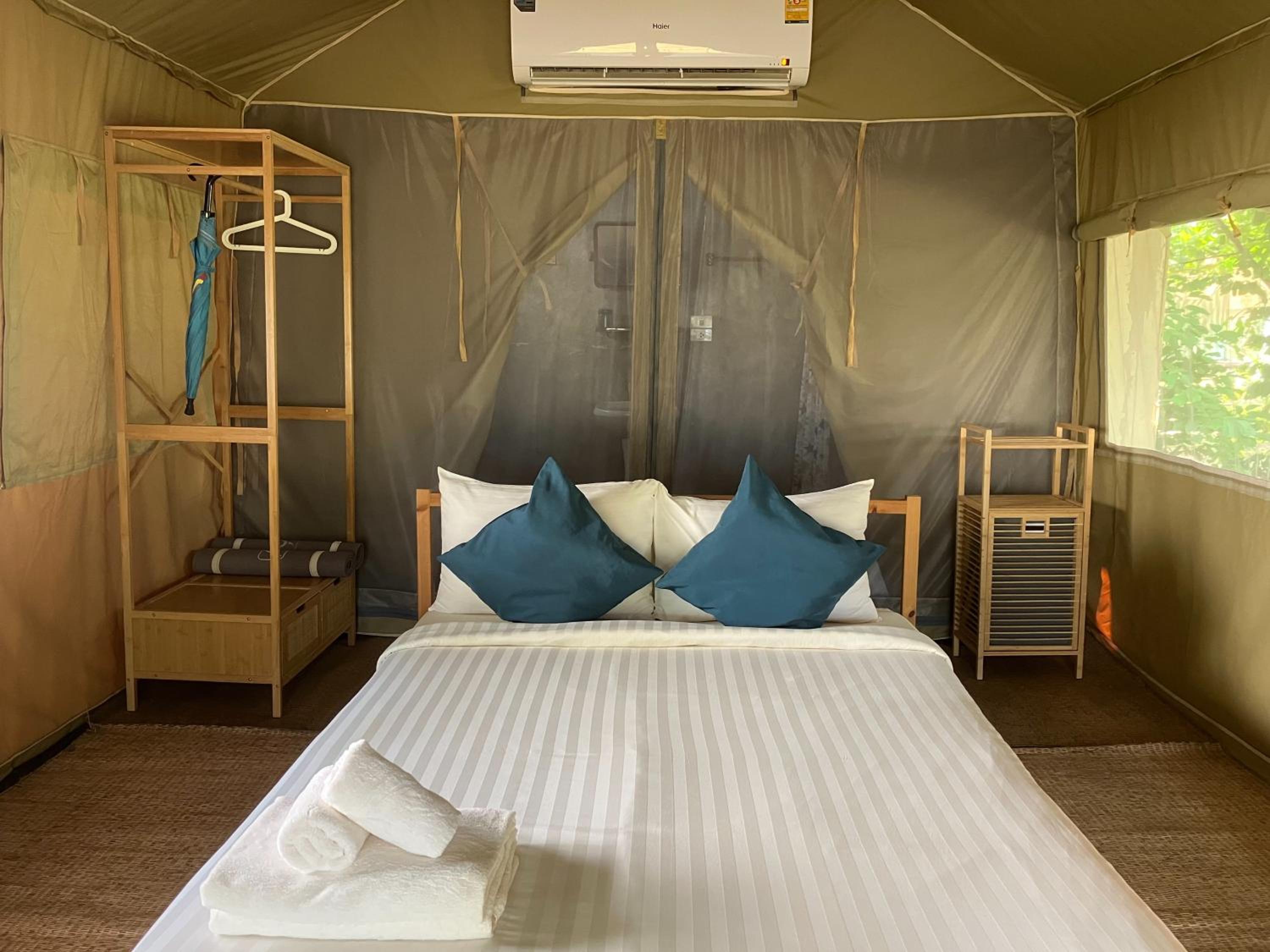 Naivacha Tent Koh Mak