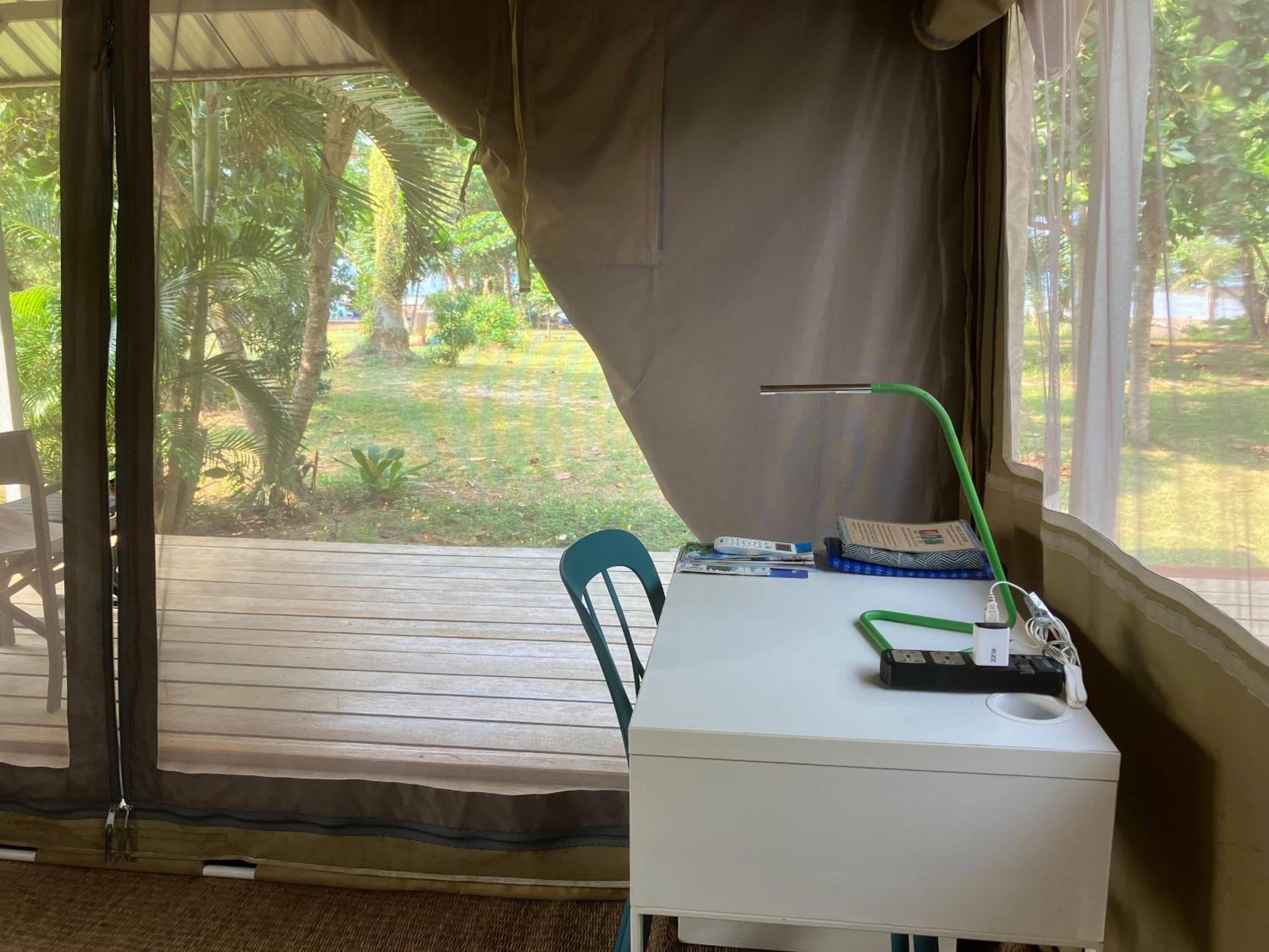 Naivacha Tent Koh Mak