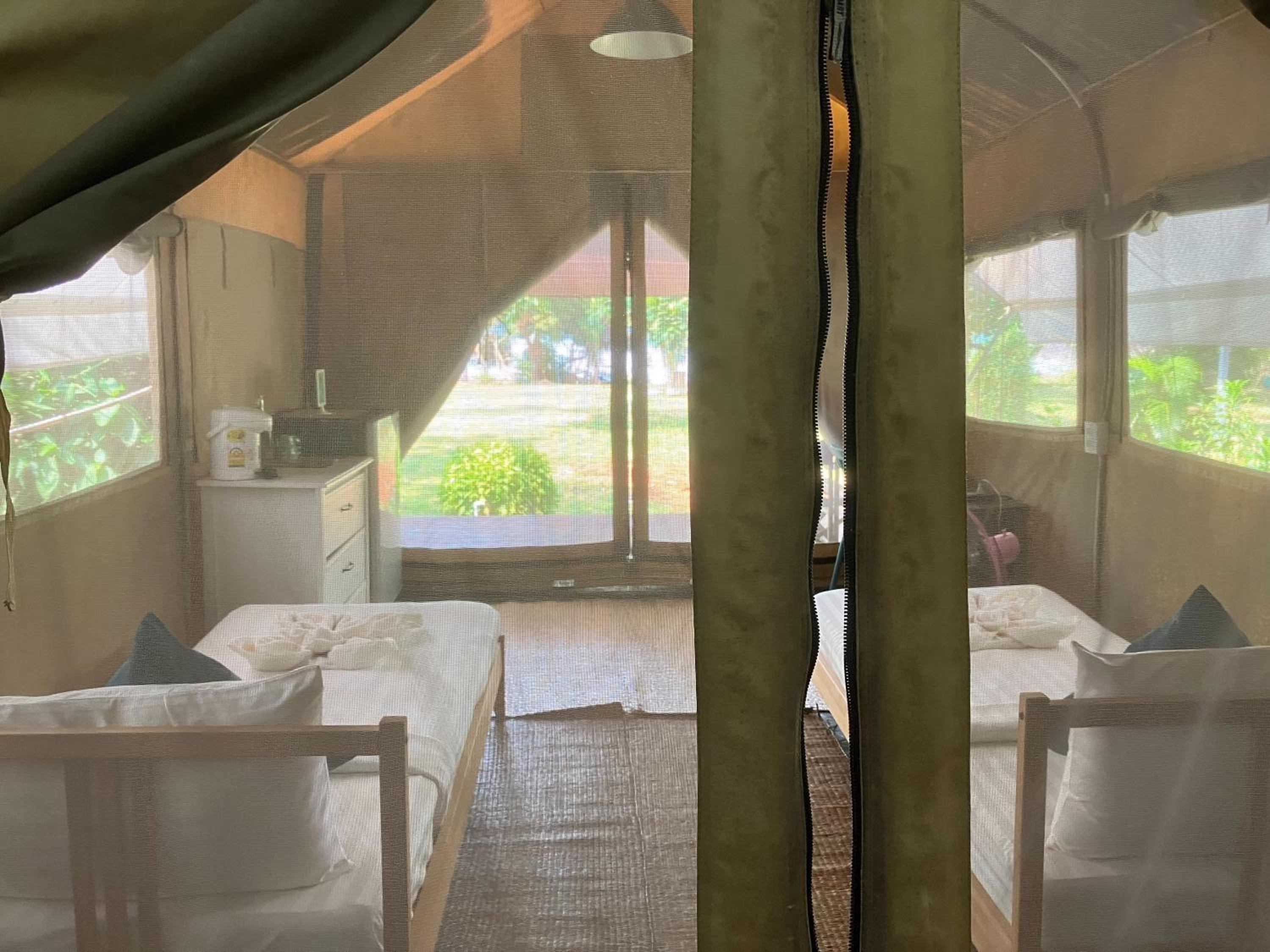 Naivacha Tent Koh Mak