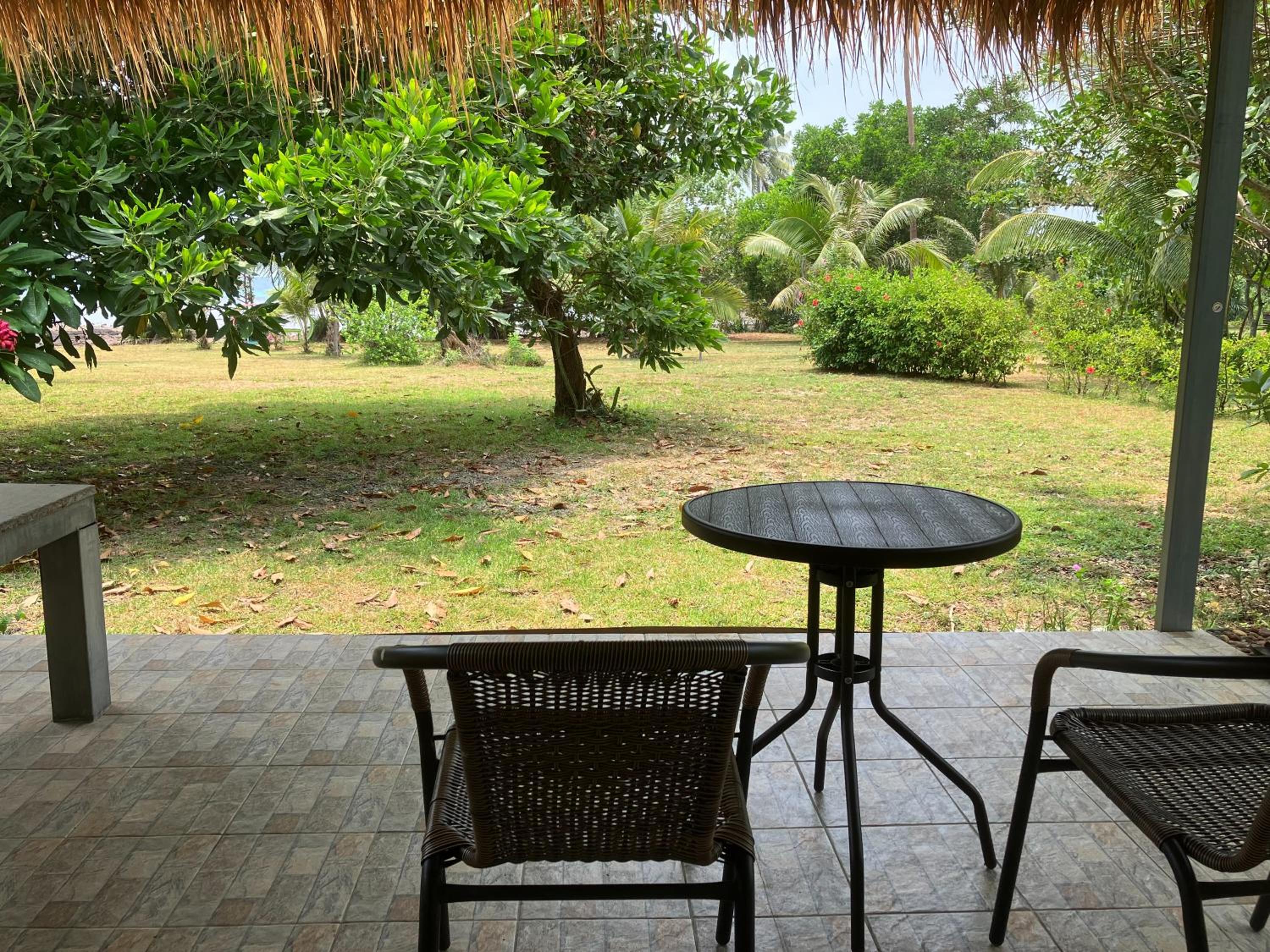 Naivacha Tent Koh Mak