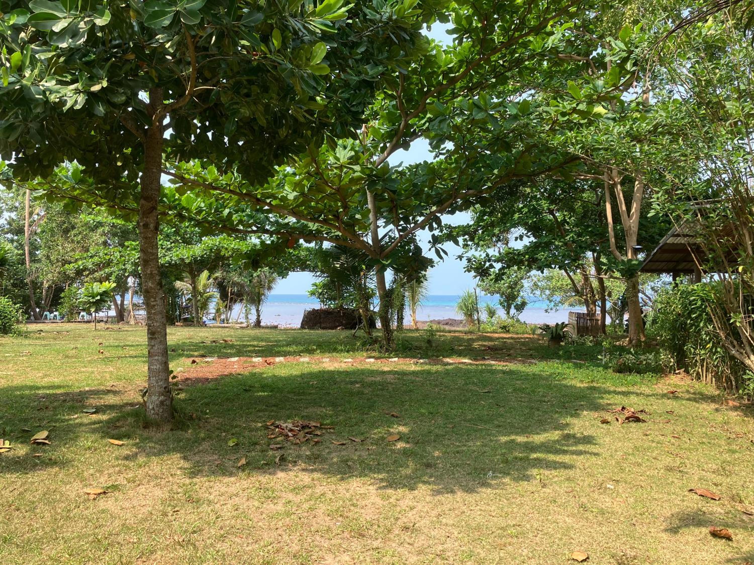Naivacha Tent Koh Mak
