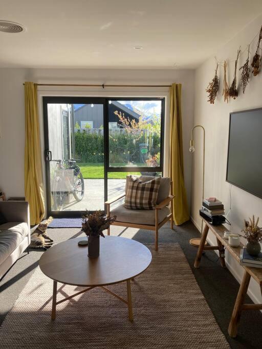 Wanaka Vacations - Escape to Wanaka - Property Image 1