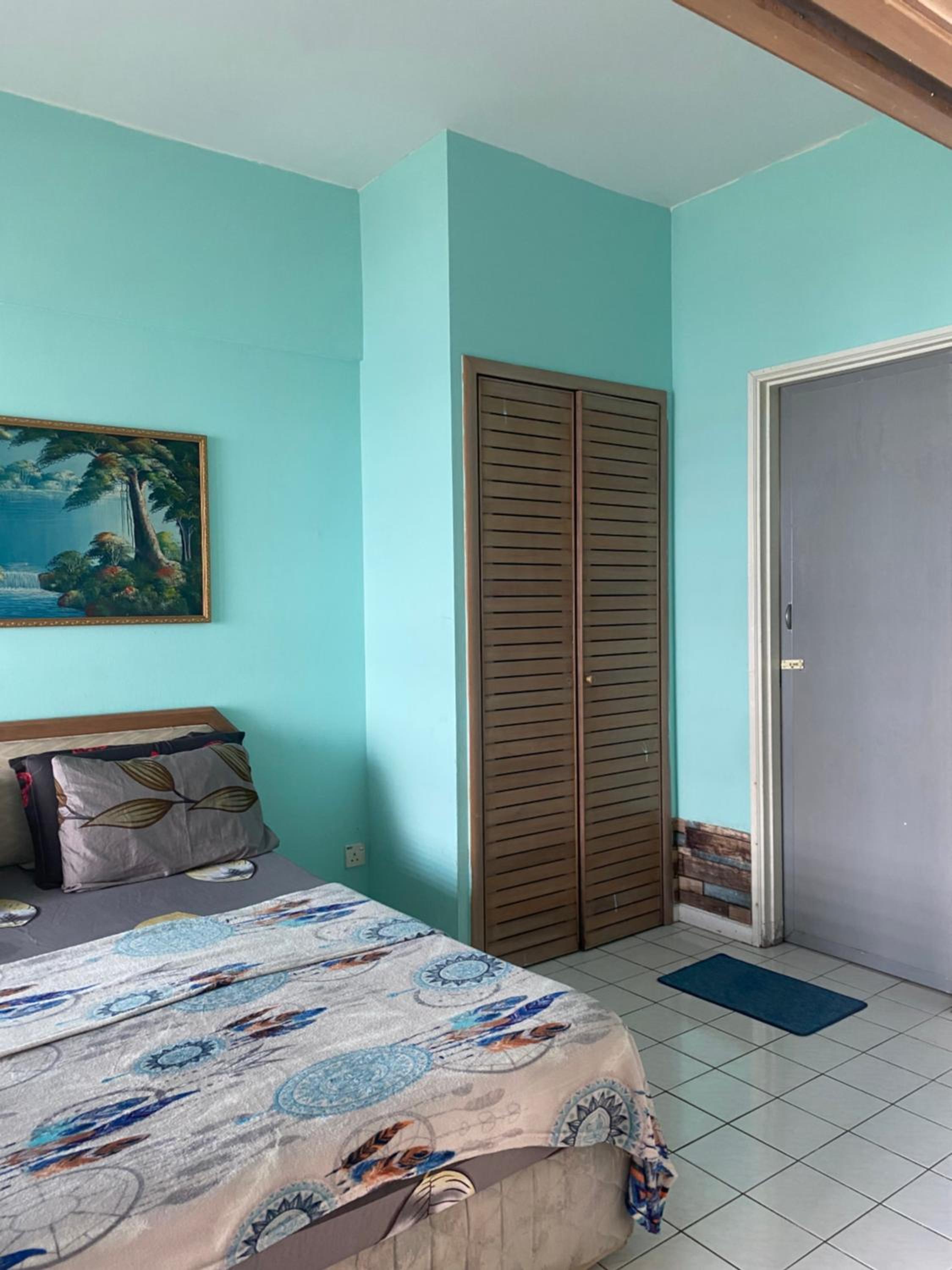 Studio Apartment W Seaview Netflix photo 4
