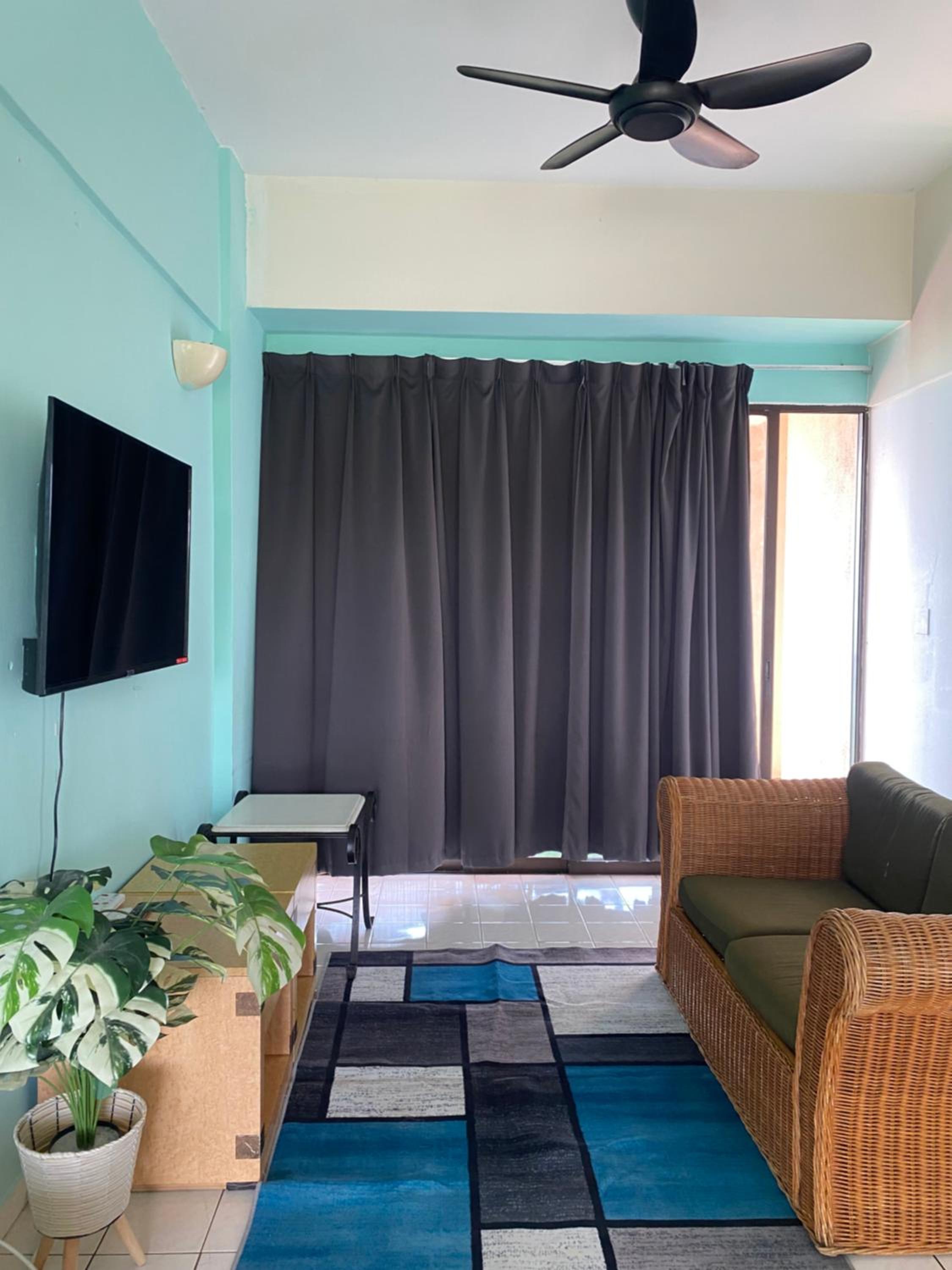Studio Apartment W Seaview Netflix photo 7