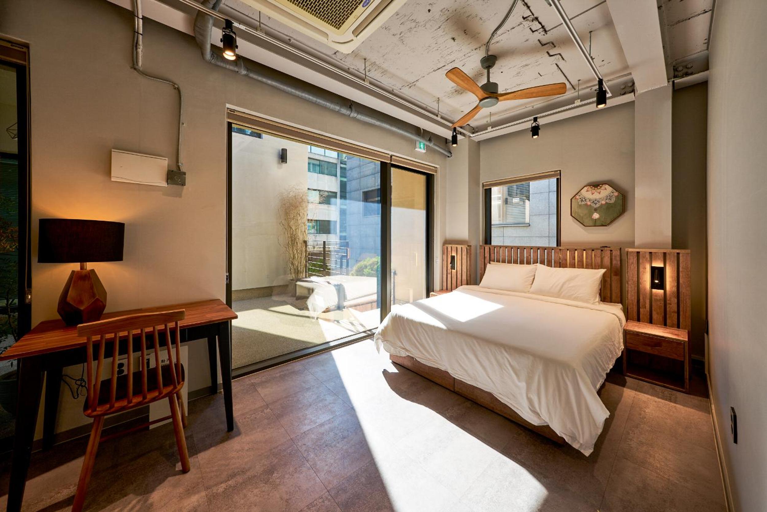 hotel room