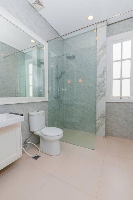 Viki Nest Tranquil Stay 4BR Villa view 2