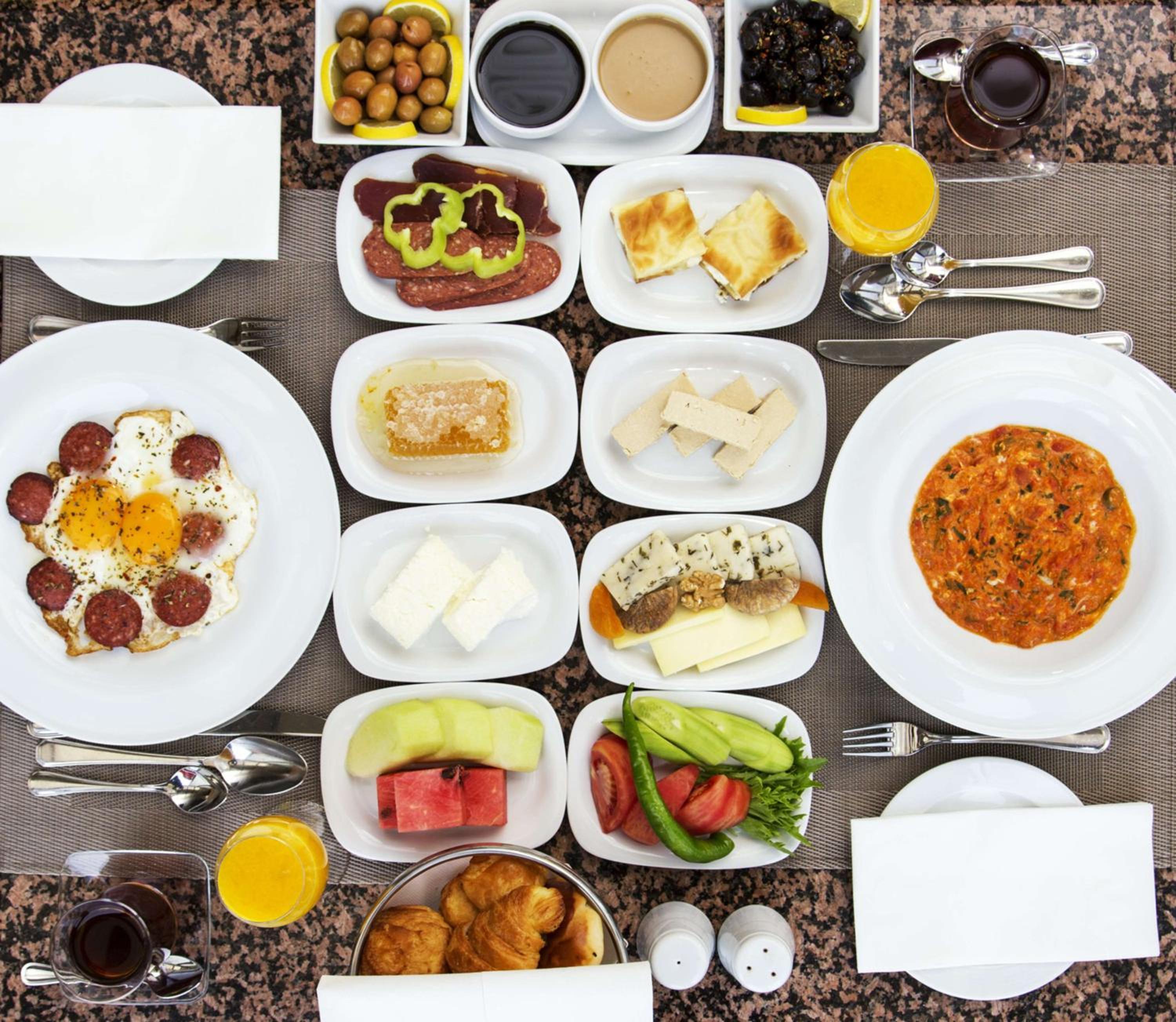 Hilton Istanbul Bosphorus - Image 30