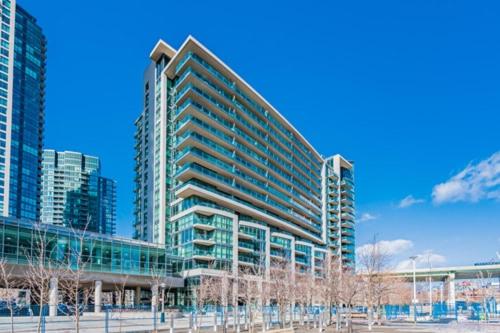 Fort York Suites - CNE photo 4