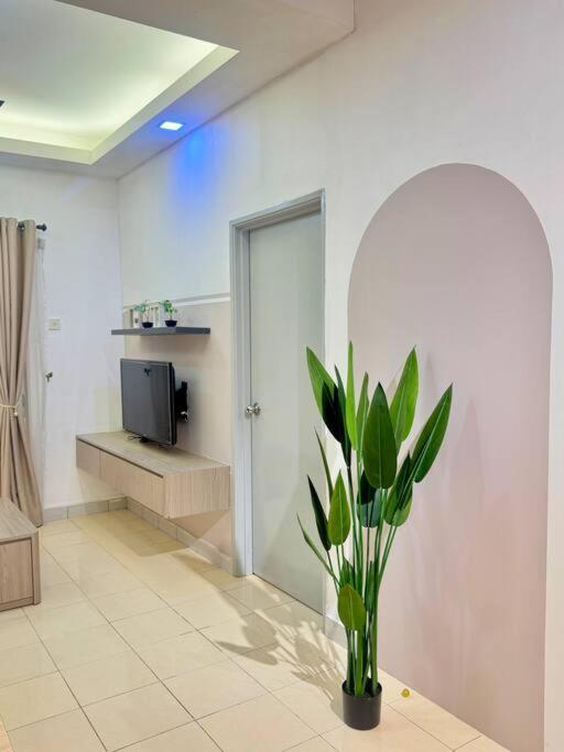 Villa 14min Sutera Mall&Paradigm&Legoland&5min Xin Wan Chay