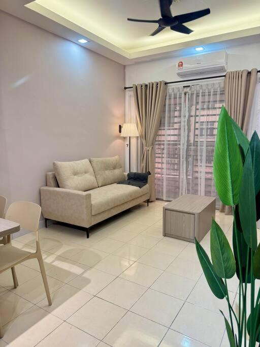 Villa 14min Sutera Mall&Paradigm&Legoland&5min Xin Wan Chay