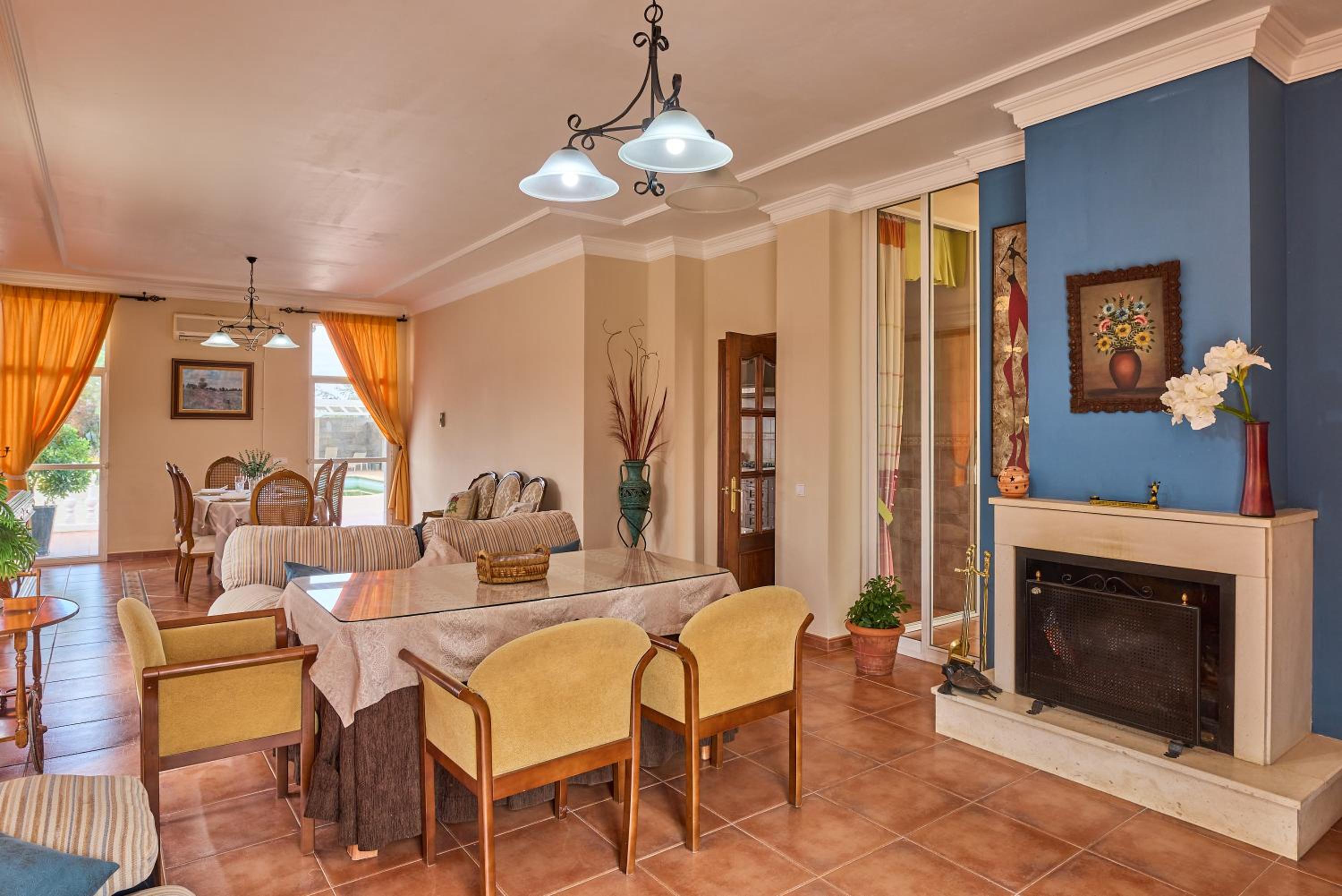 Villa Santa Ana en La Carlota view 5