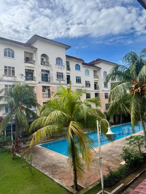 Villa 3bedroom 14min Sutera mall Aeon Bukit Indah