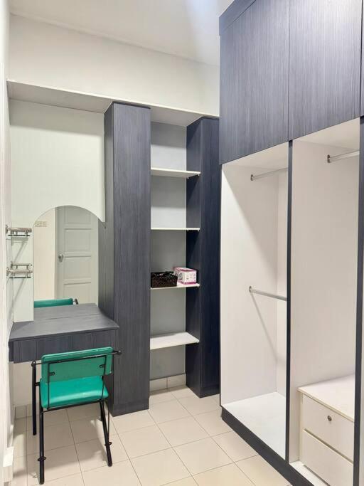 Villa 3bedroom 14min Sutera mall Aeon Bukit Indah