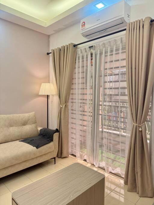 Villa 3bedroom 14min Sutera mall Aeon Bukit Indah