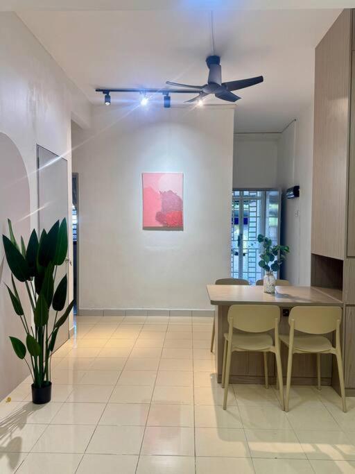 Villa 3bedroom 14min Sutera mall Aeon Bukit Indah