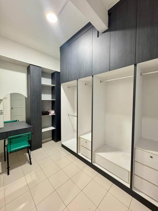 Villa 3bedroom 14min Sutera mall Aeon Bukit Indah