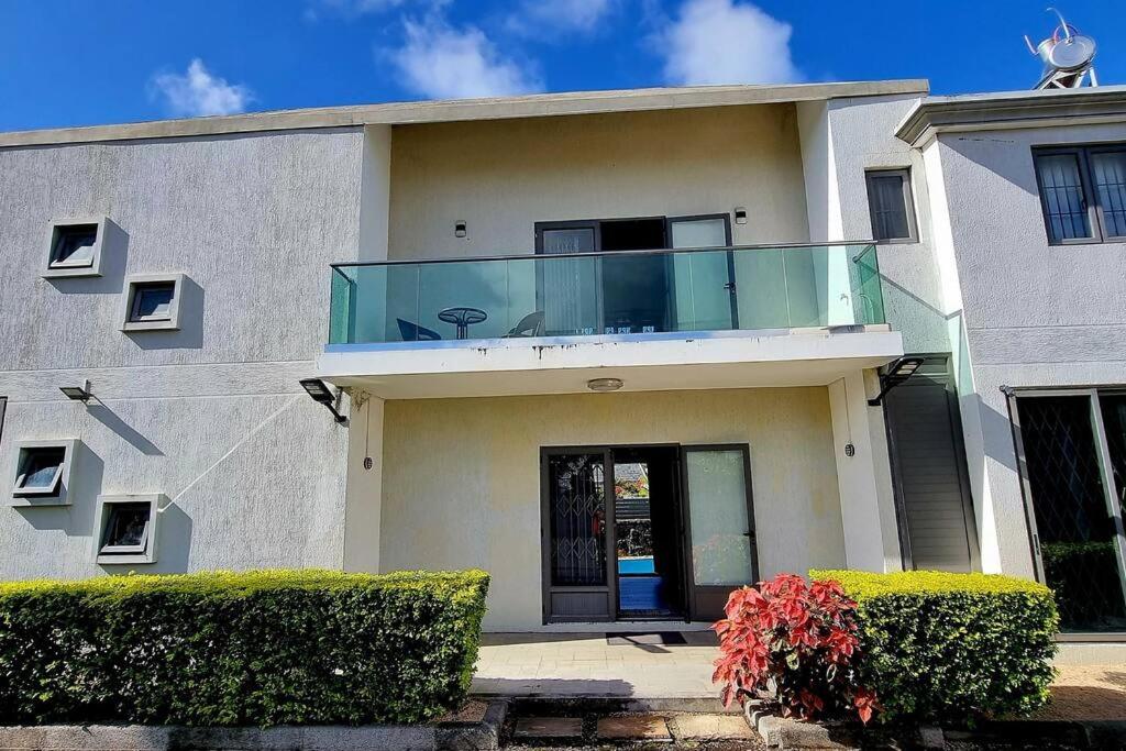 Royal Residence A3 - Gated Semi Detached Villa In Pereybere photo 2