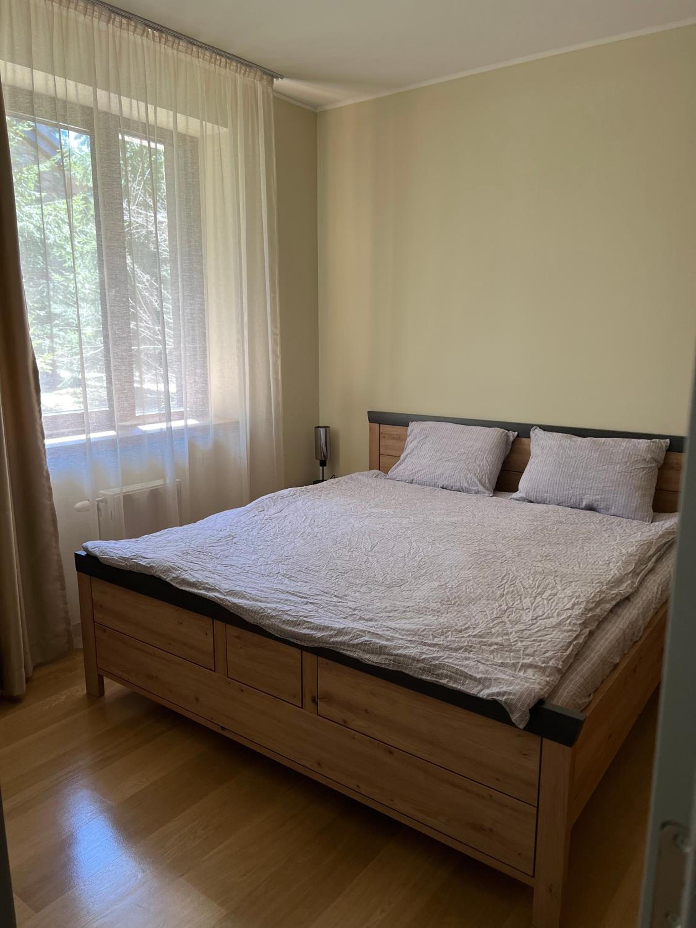 Large One Bedroom Flat - Mountain Bliss