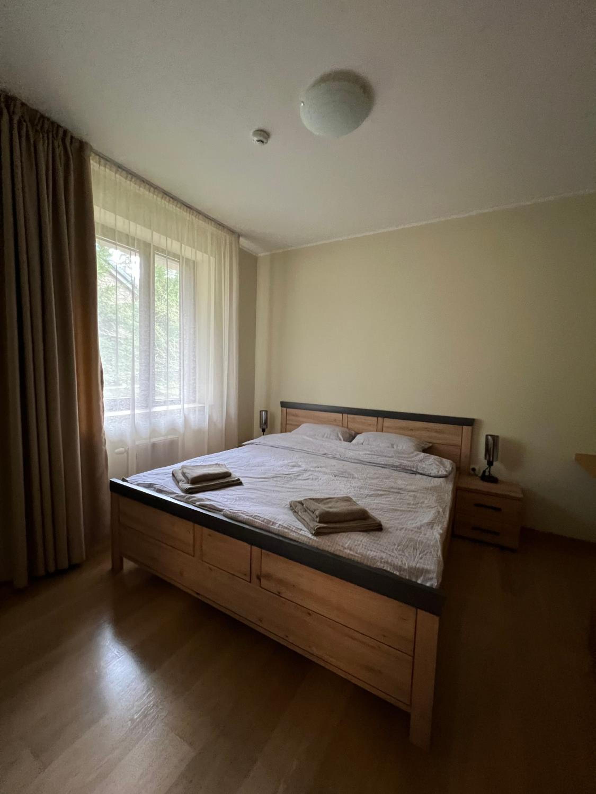 Large One Bedroom Flat - Mountain Bliss