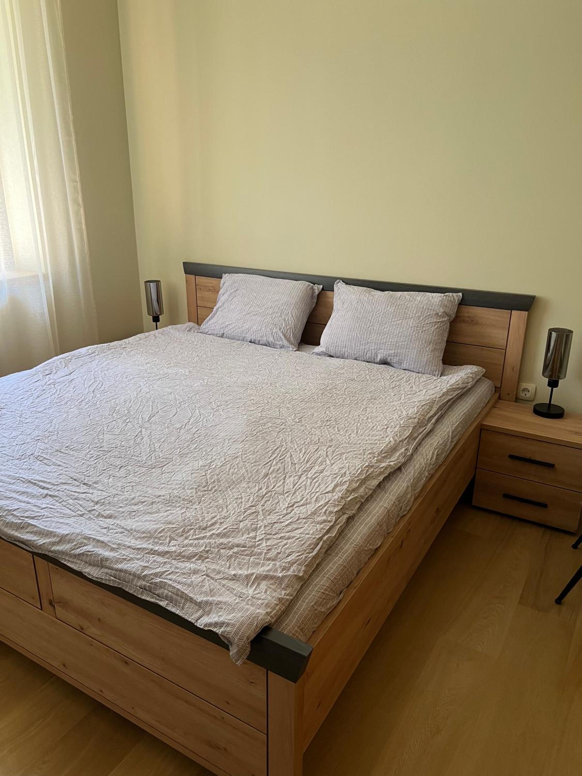 Large One Bedroom Flat - Mountain Bliss
