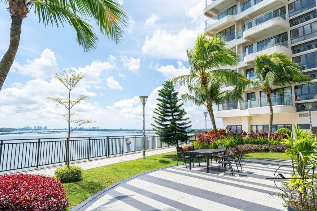 KingsBay A #SeaView #WoodenStyle #4pax