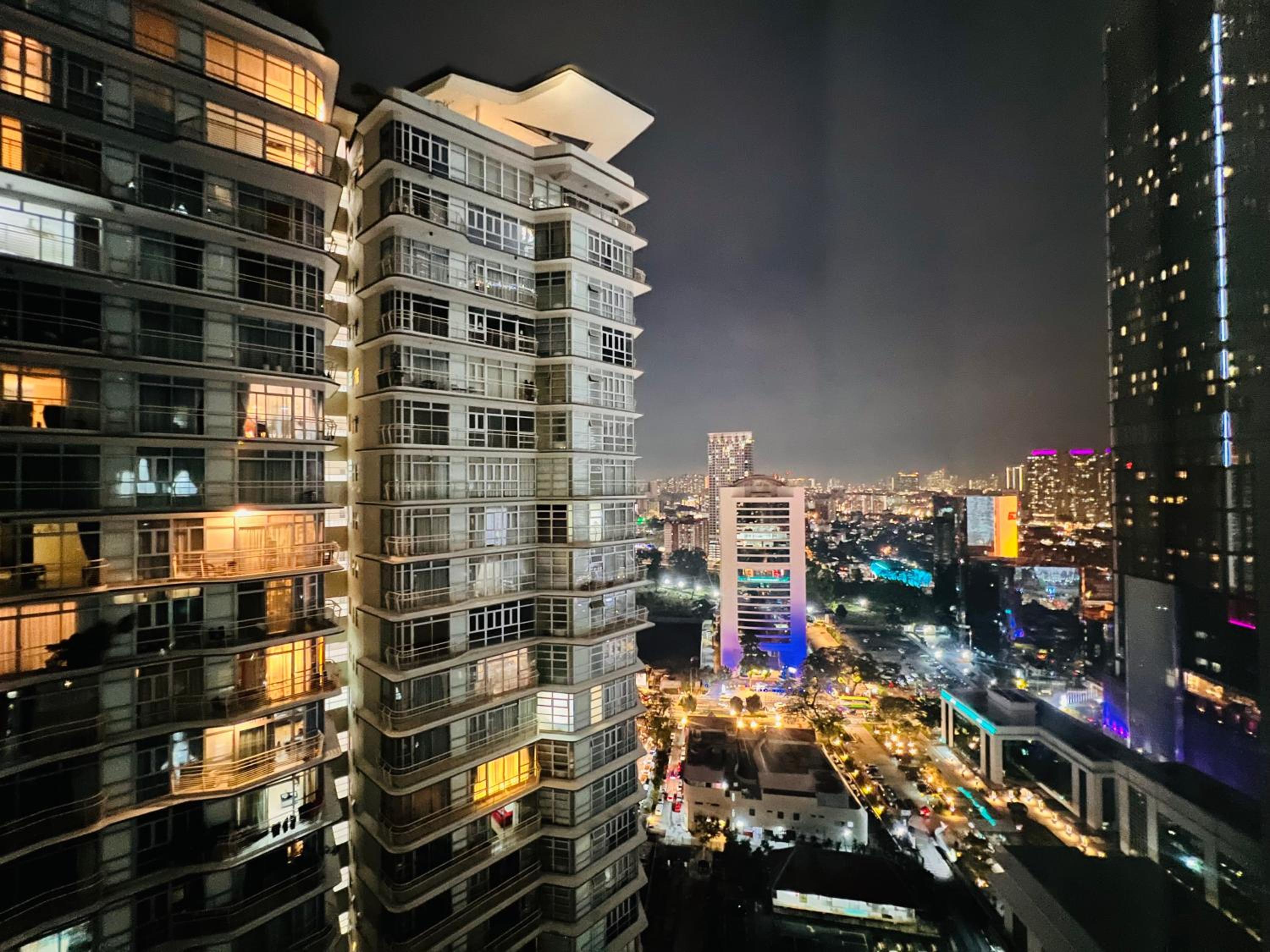 Sky Suites at KLCC by Mitstay