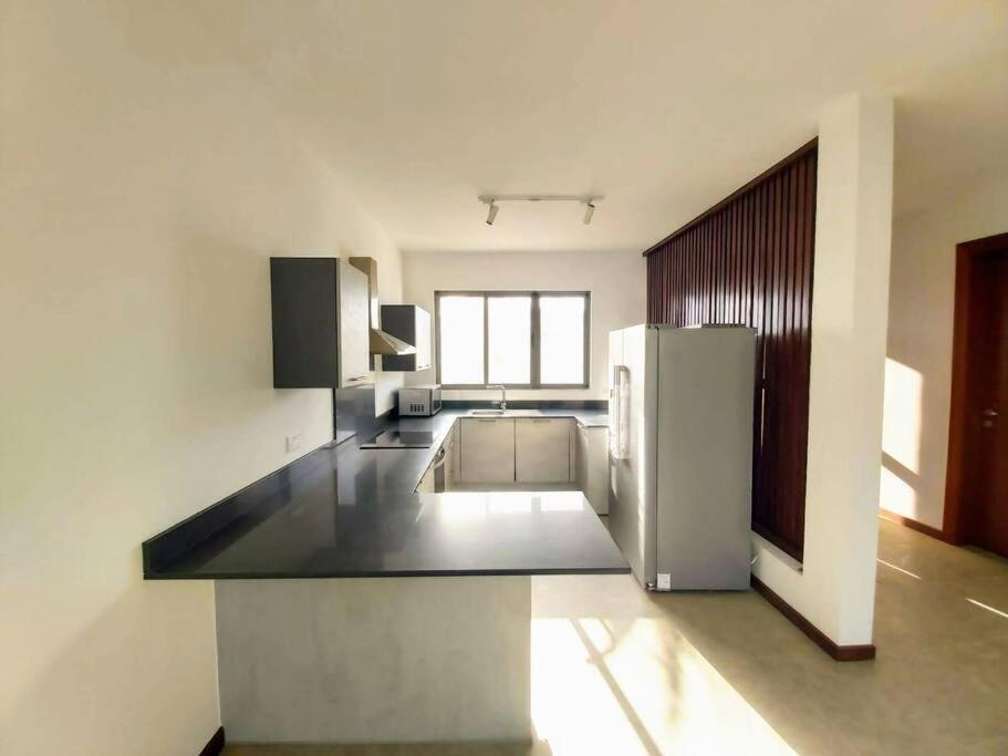 Villa climatisée 4 chambres en suites 10 couchages Road view 5