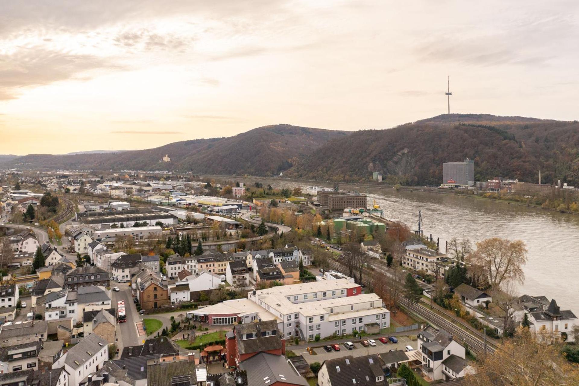 Modernes Studio Augusta am Rhein, vollausgestattet, ruhig und verkehrsgünstig gelegen