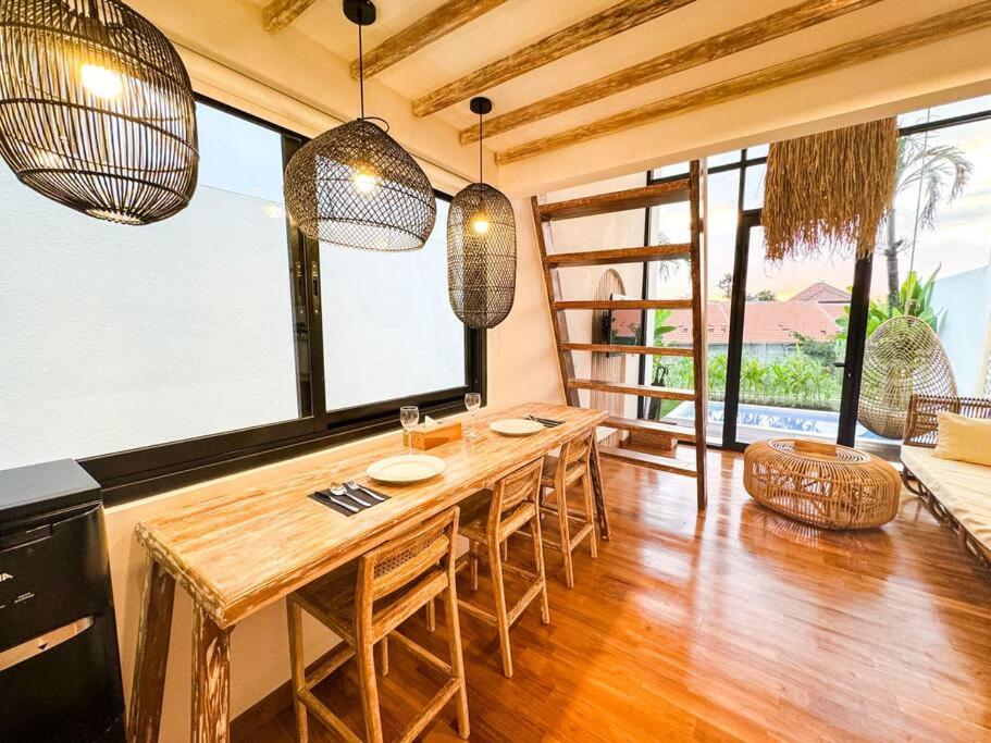Stylish Tiny Villa Mezzanine near Canggu Central view 4