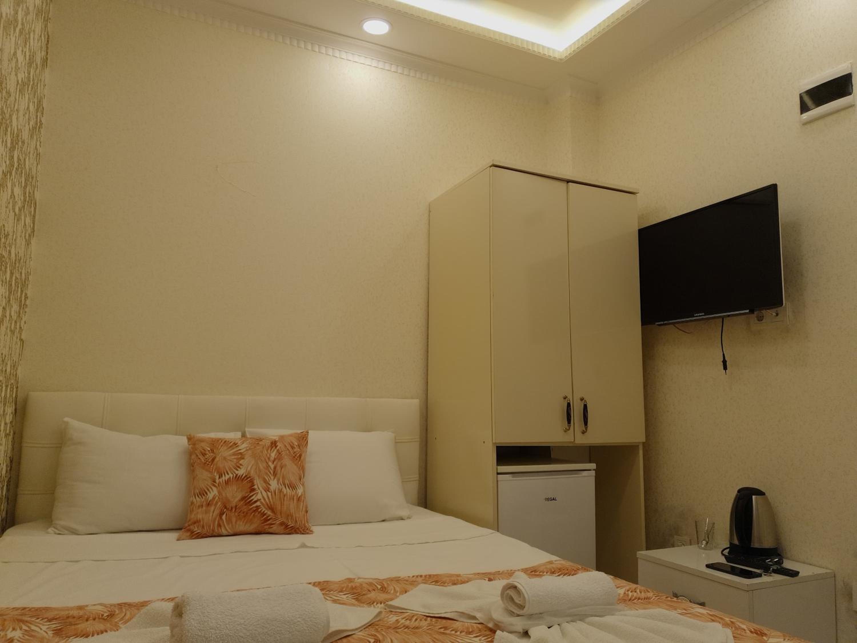Konstantinei Hotel