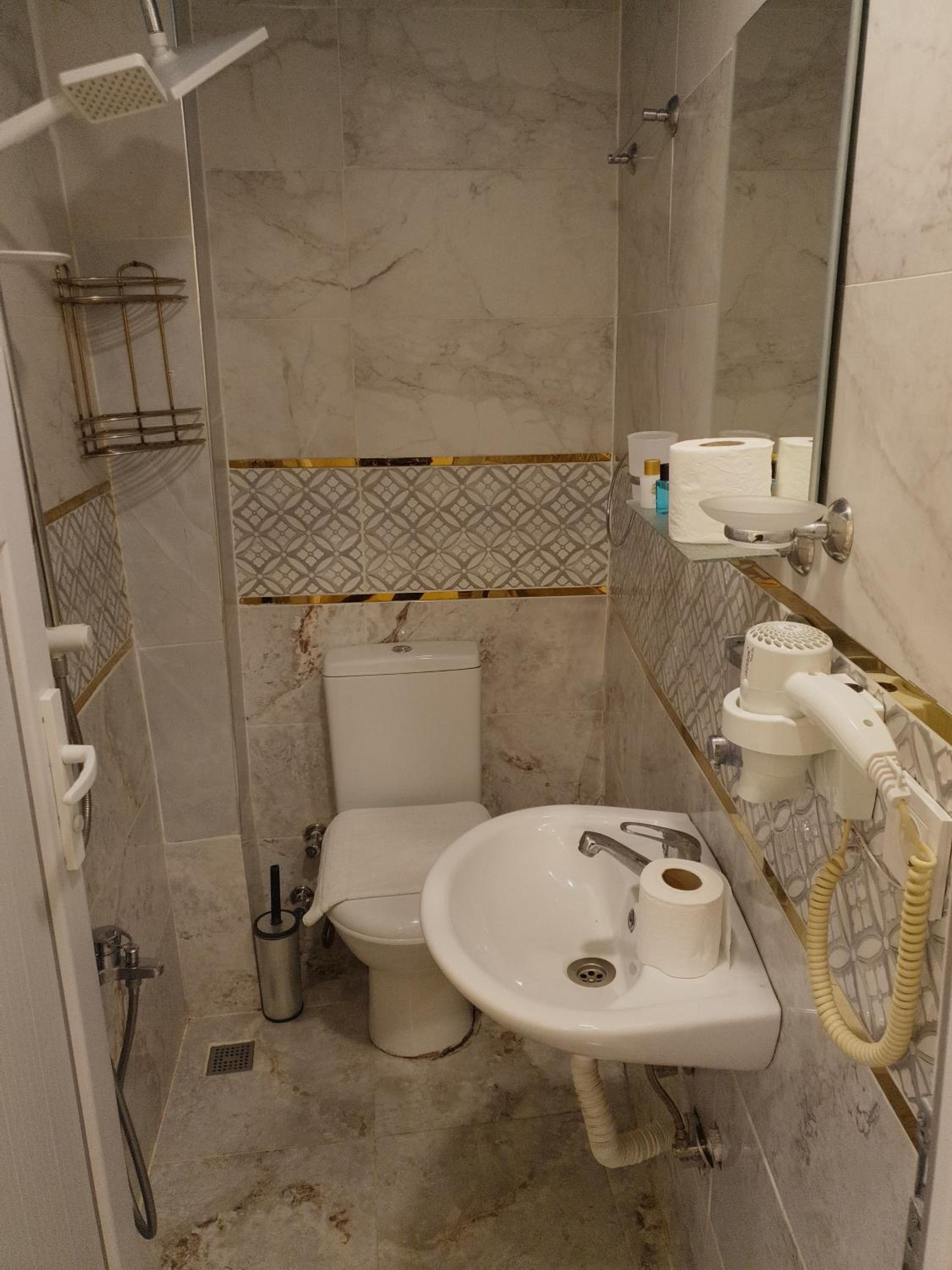 Konstantinei Hotel