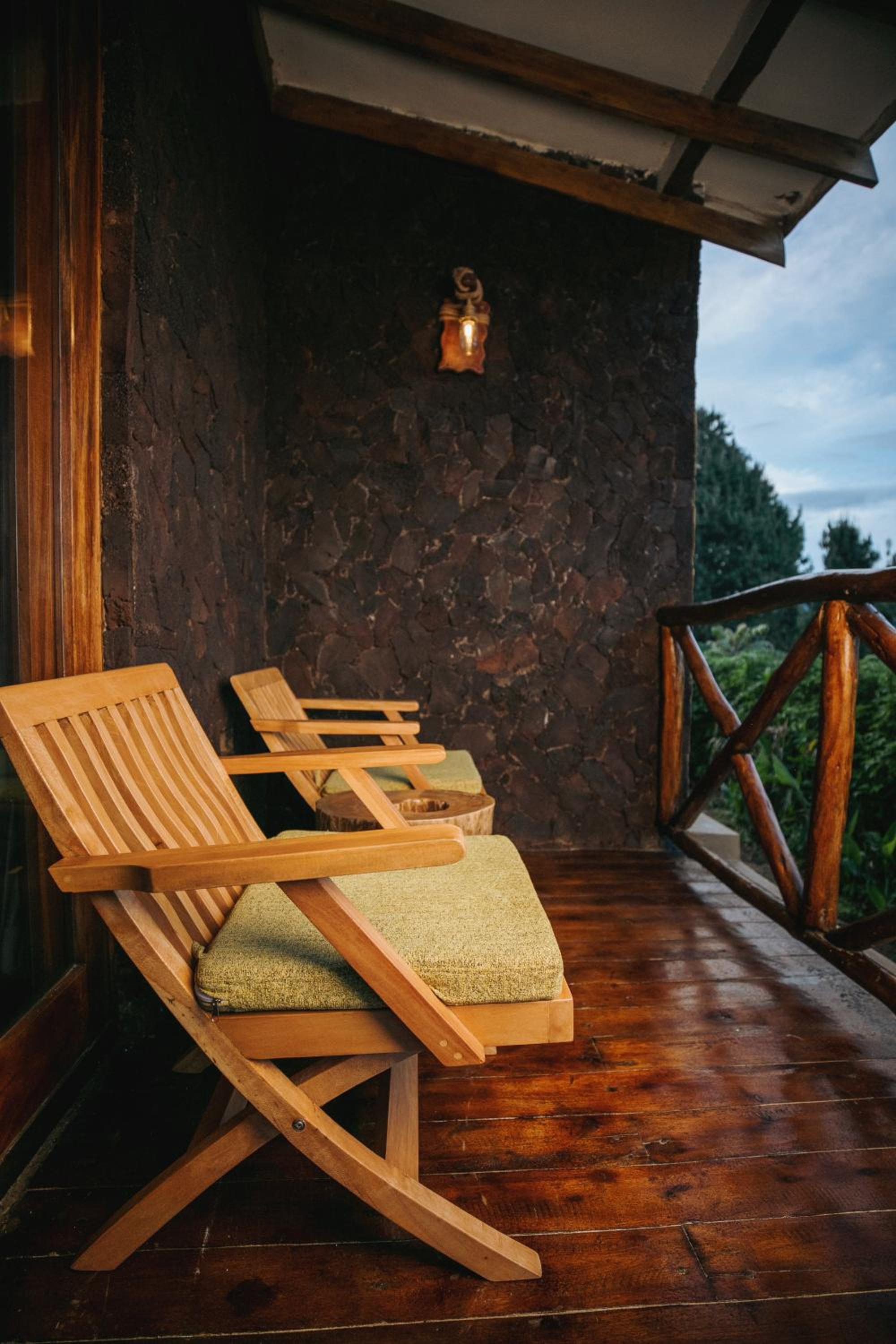 Kaara Gorilla Mountain Lodge view 3