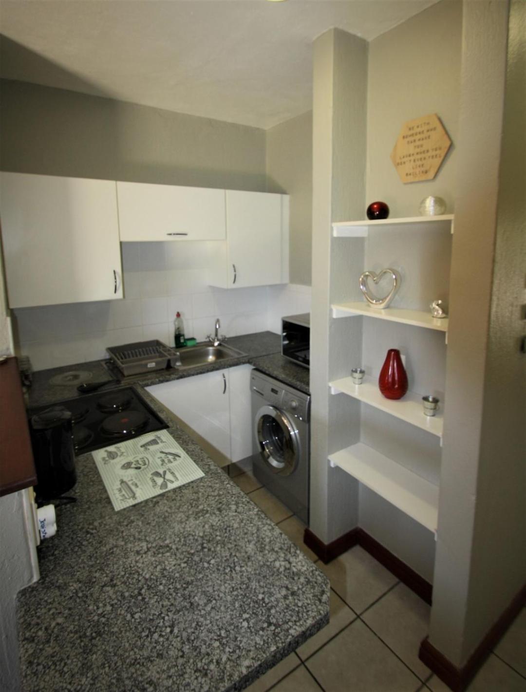 JoziStay @ Savannah Apartments