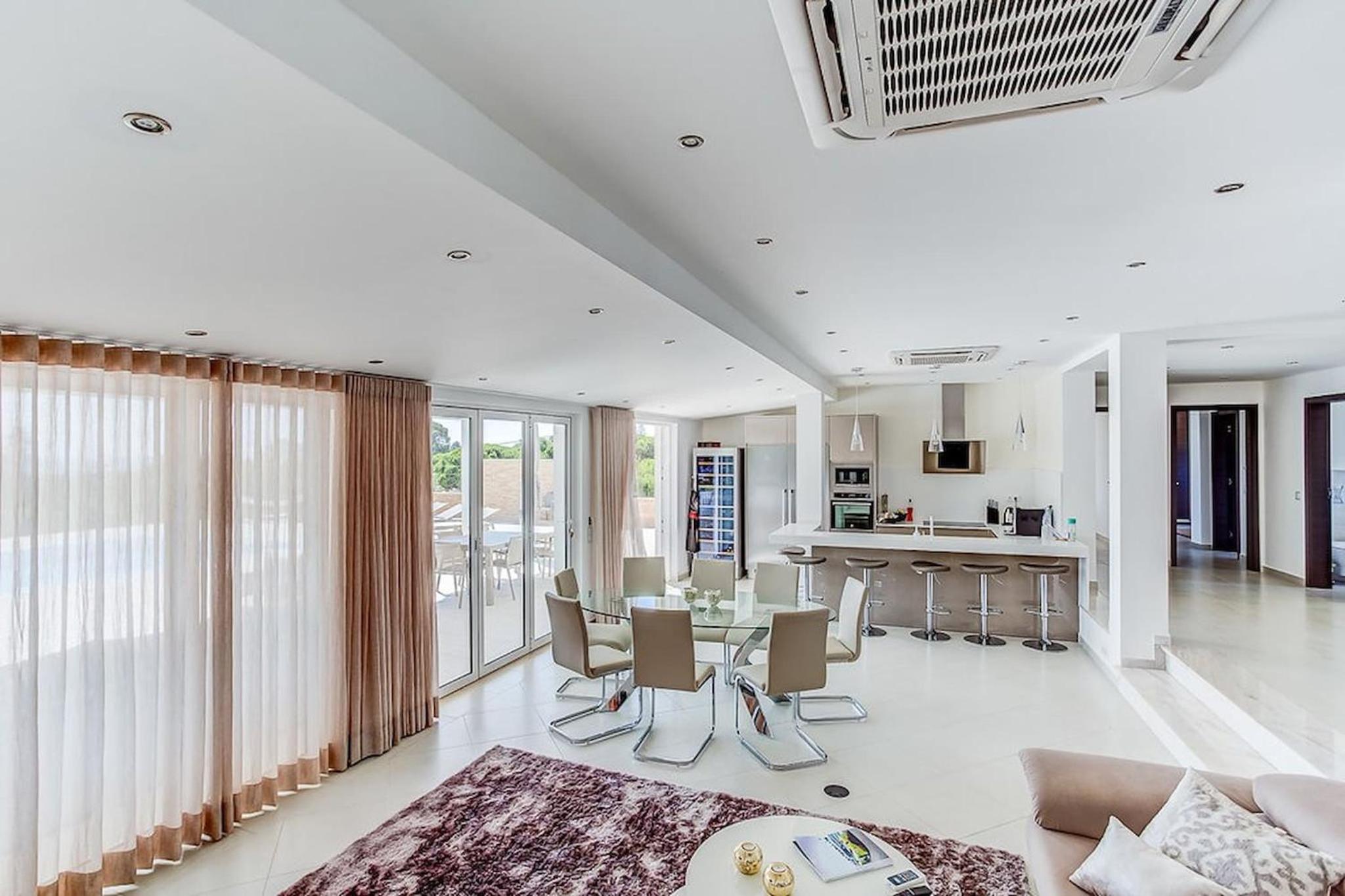 Villa Goldeneye - Luxury 6 Bedroom Villa view 2