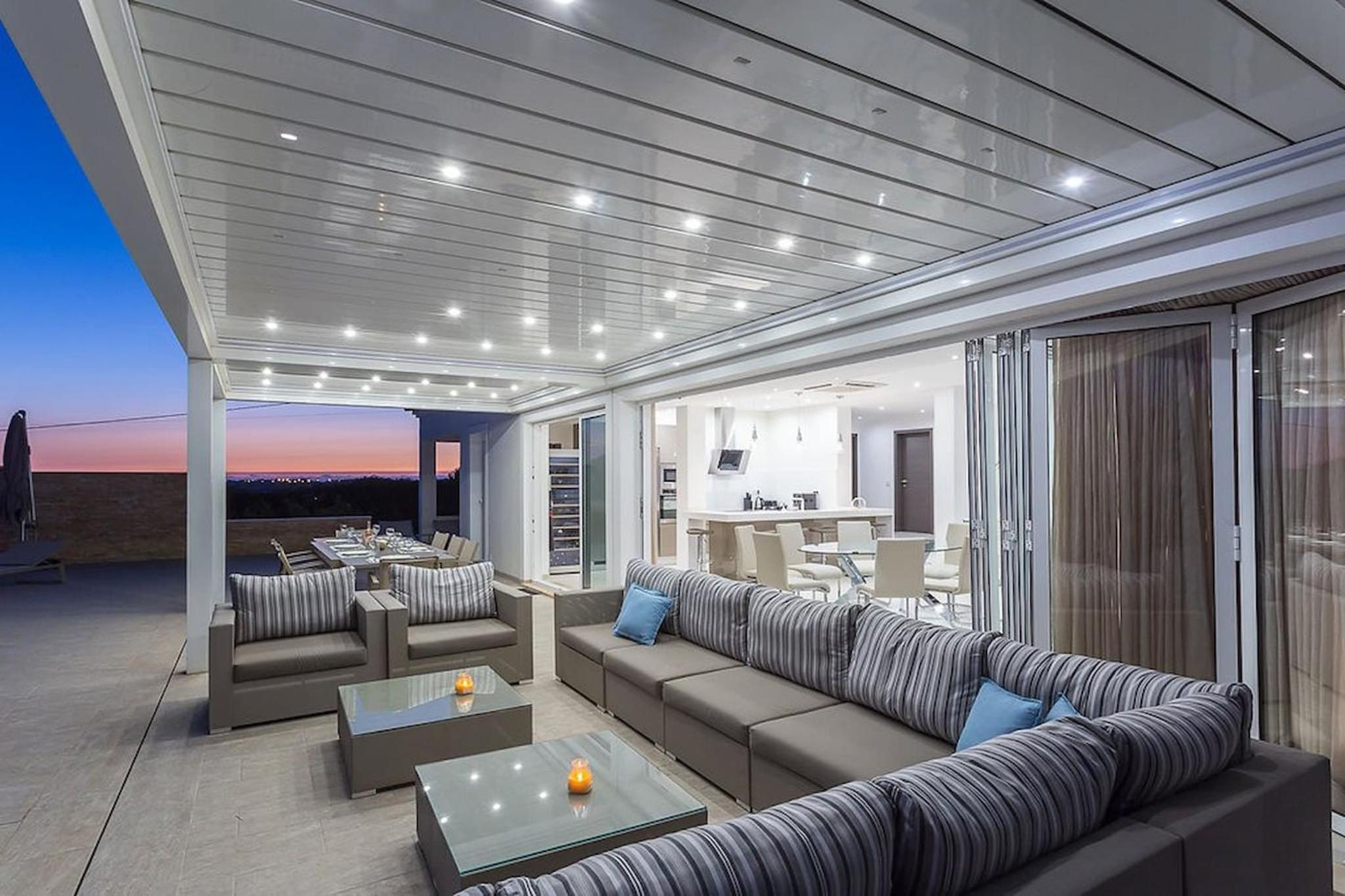Villa Goldeneye - Luxury 6 Bedroom Villa view 5