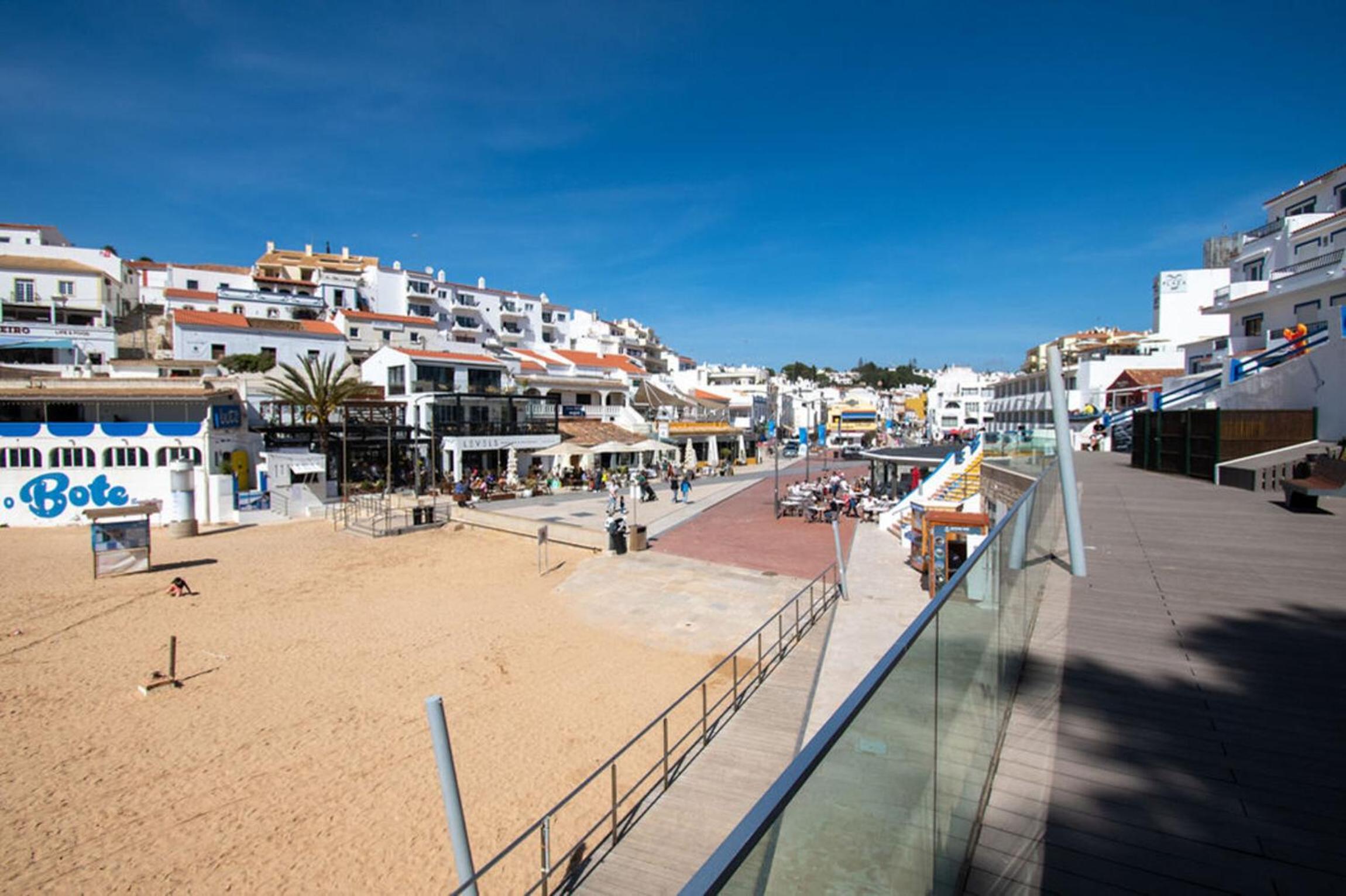 Carvoeiro Vacations - Colina Verde I - Modern Central Apartment - Property Image 12