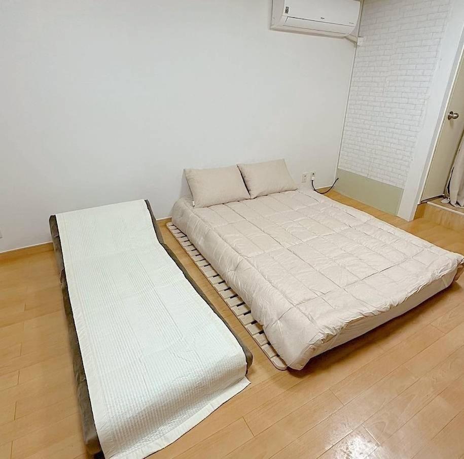 Jinny Home Sweet Home Hongdae